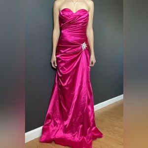 Fiesta prom dress, size Small, Hot Pink